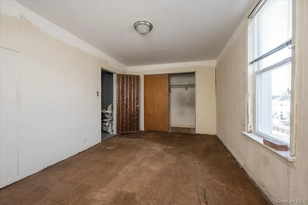 249 Quincy Avenue Bronx NY 10465
