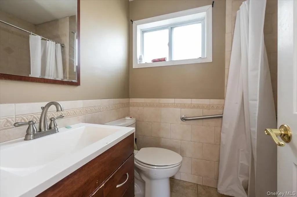 249 Quincy Avenue Bronx NY 10465