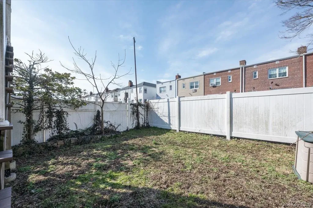 249 Quincy Avenue Bronx NY 10465