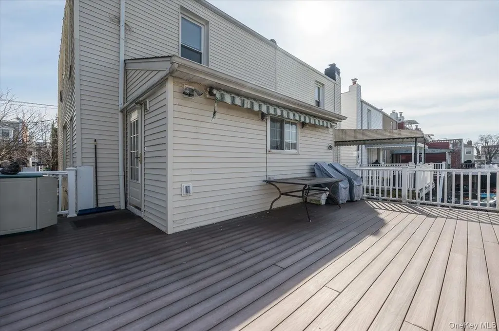 249 Quincy Avenue Bronx NY 10465