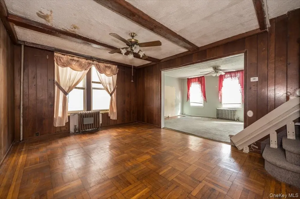 249 Quincy Avenue Bronx NY 10465