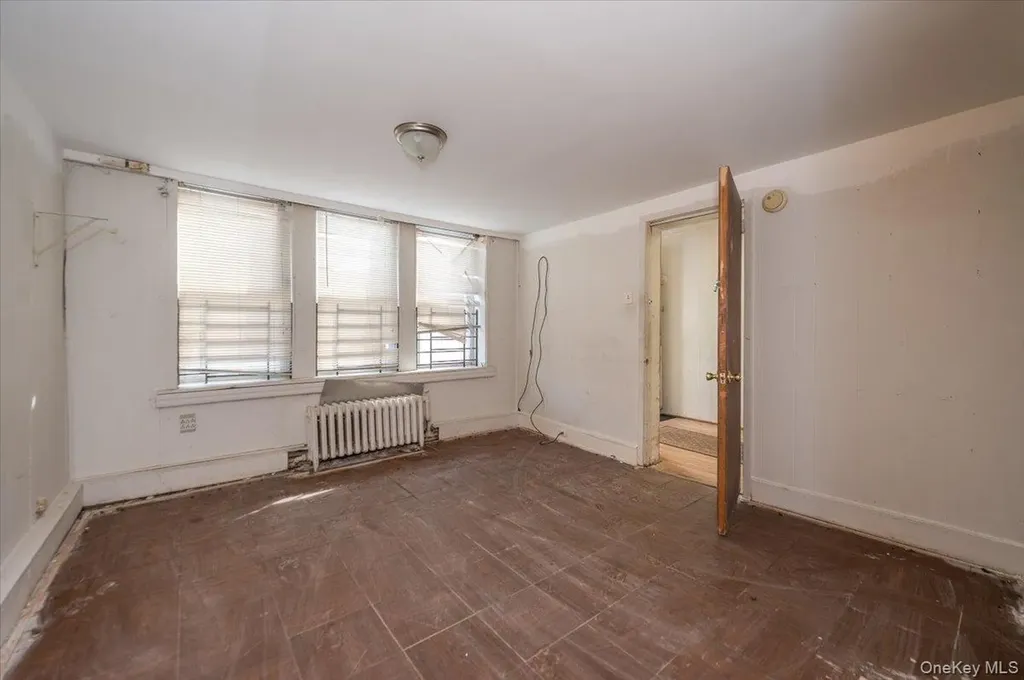 249 Quincy Avenue Bronx NY 10465