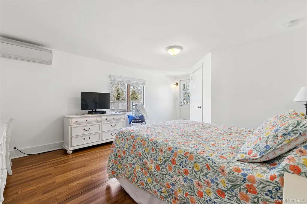 20 Mitchell Road Westhampton Beach NY 11978