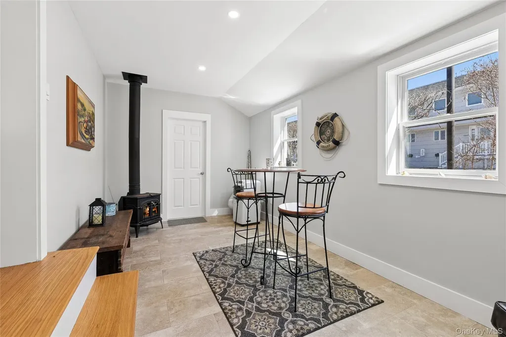 20 Mitchell Road Westhampton Beach NY 11978
