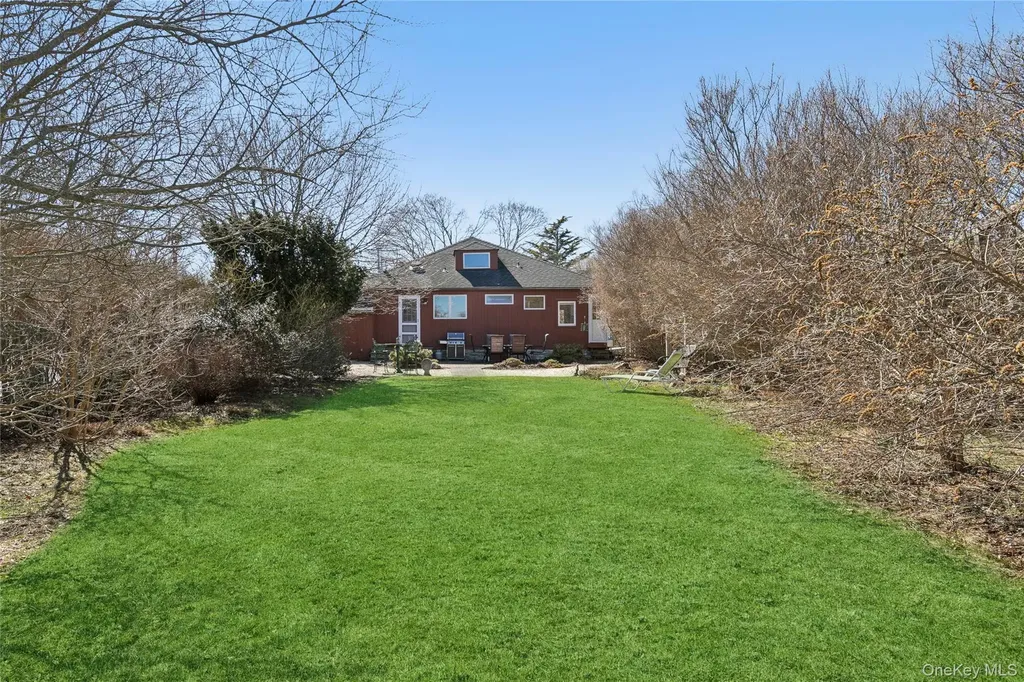 20 Mitchell Road Westhampton Beach NY 11978
