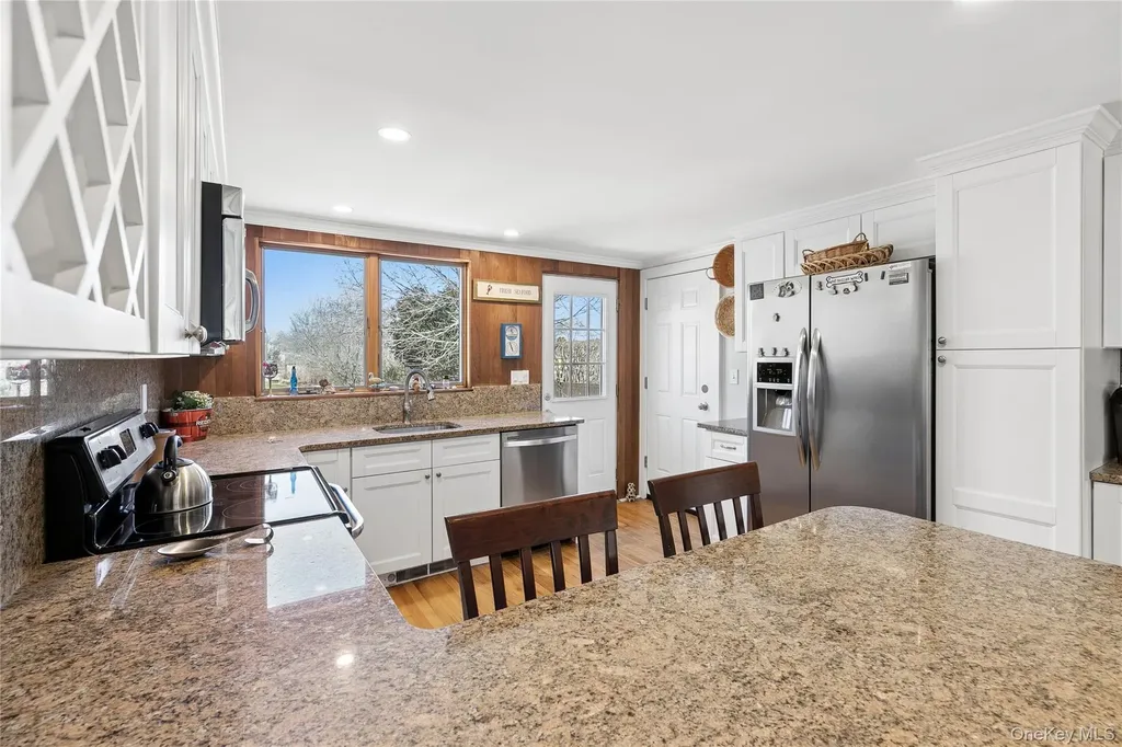 20 Mitchell Road Westhampton Beach NY 11978