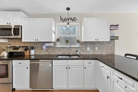 101 Hitching Post Lane Yorktown Heights NY 10598