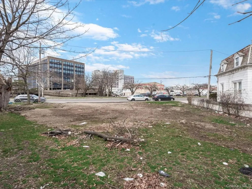 43 Peninsula Boulevard Hempstead NY 11550