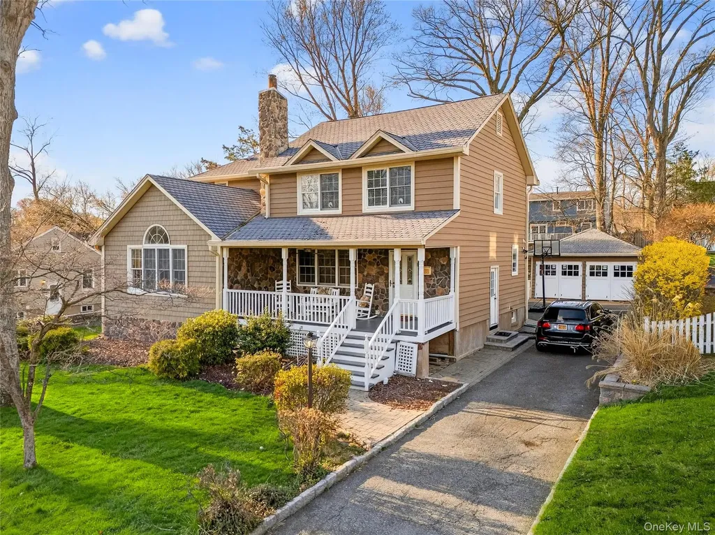 77 Hunt Avenue Pearl River NY 10965
