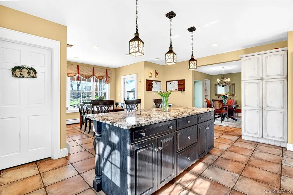 77 Hunt Avenue Pearl River NY 10965
