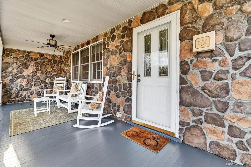 77 Hunt Avenue Pearl River NY 10965