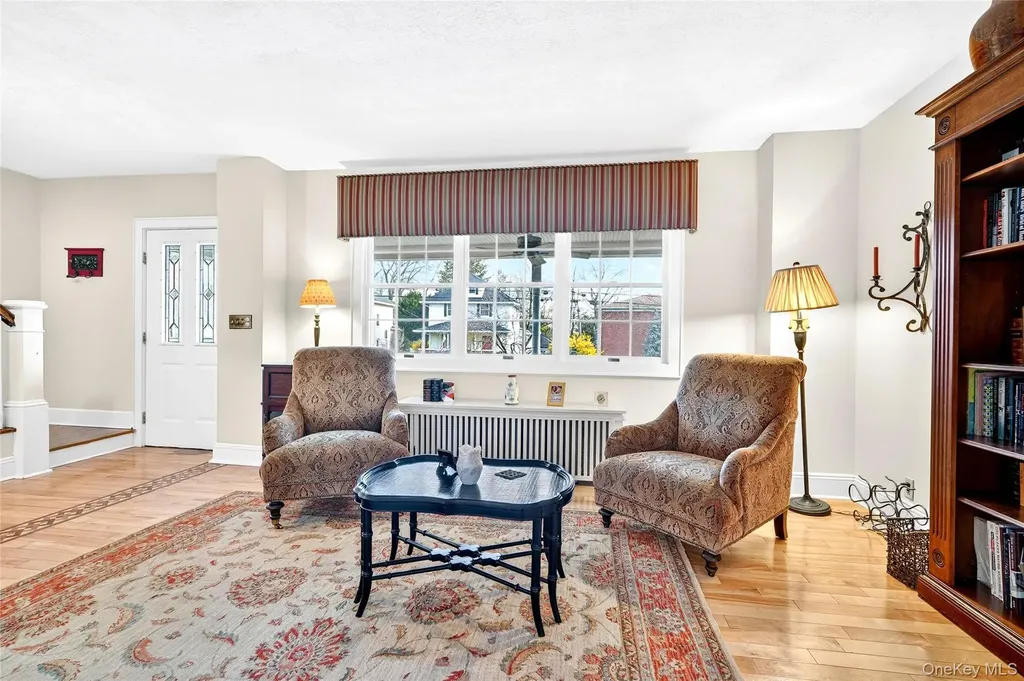 77 Hunt Avenue Pearl River NY 10965