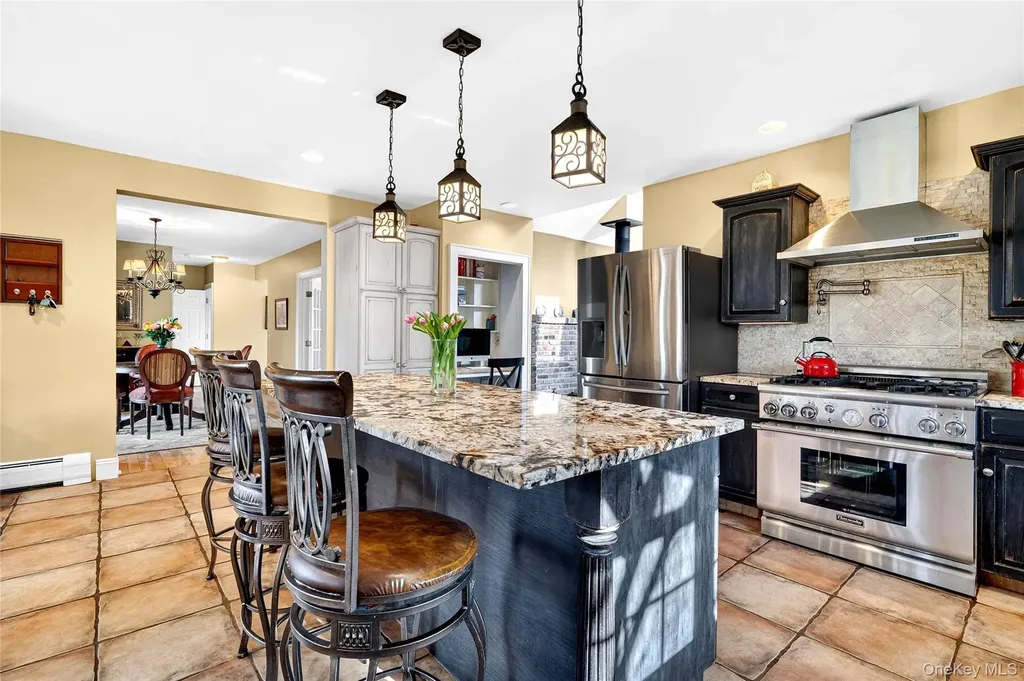 77 Hunt Avenue Pearl River NY 10965
