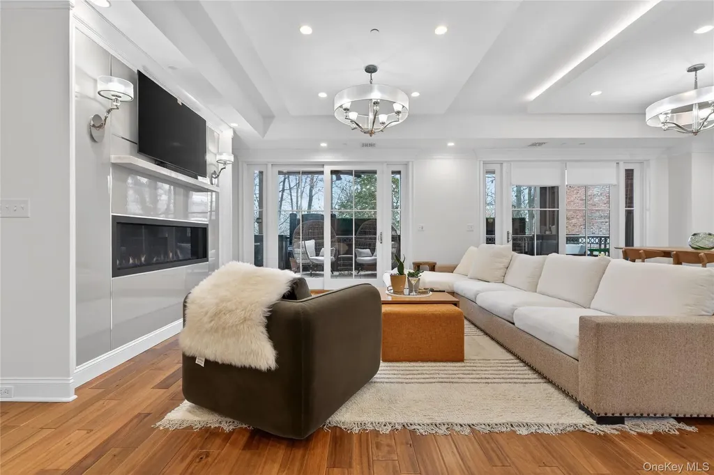 268 Broadway Call Listing Agent NY 12866