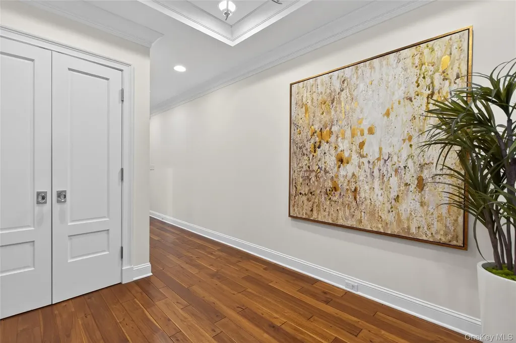 268 Broadway Call Listing Agent NY 12866