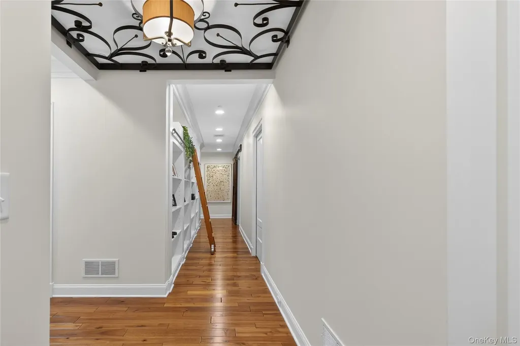 268 Broadway Call Listing Agent NY 12866