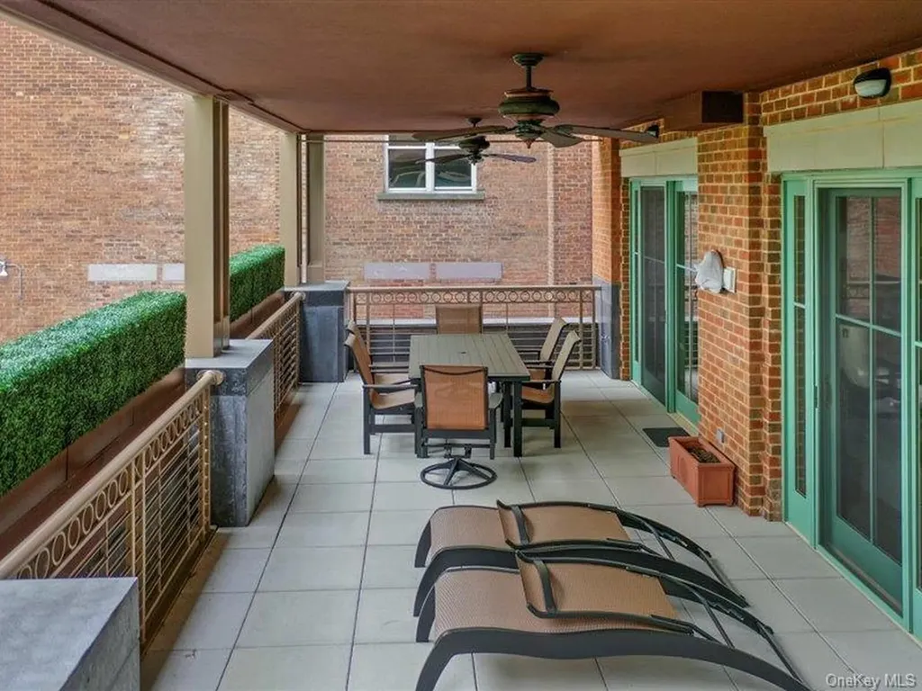 268 Broadway Call Listing Agent NY 12866