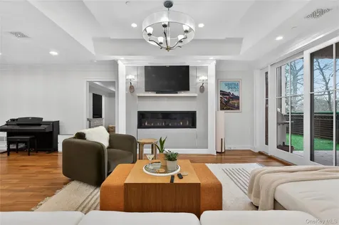 268 Broadway Call Listing Agent NY 12866