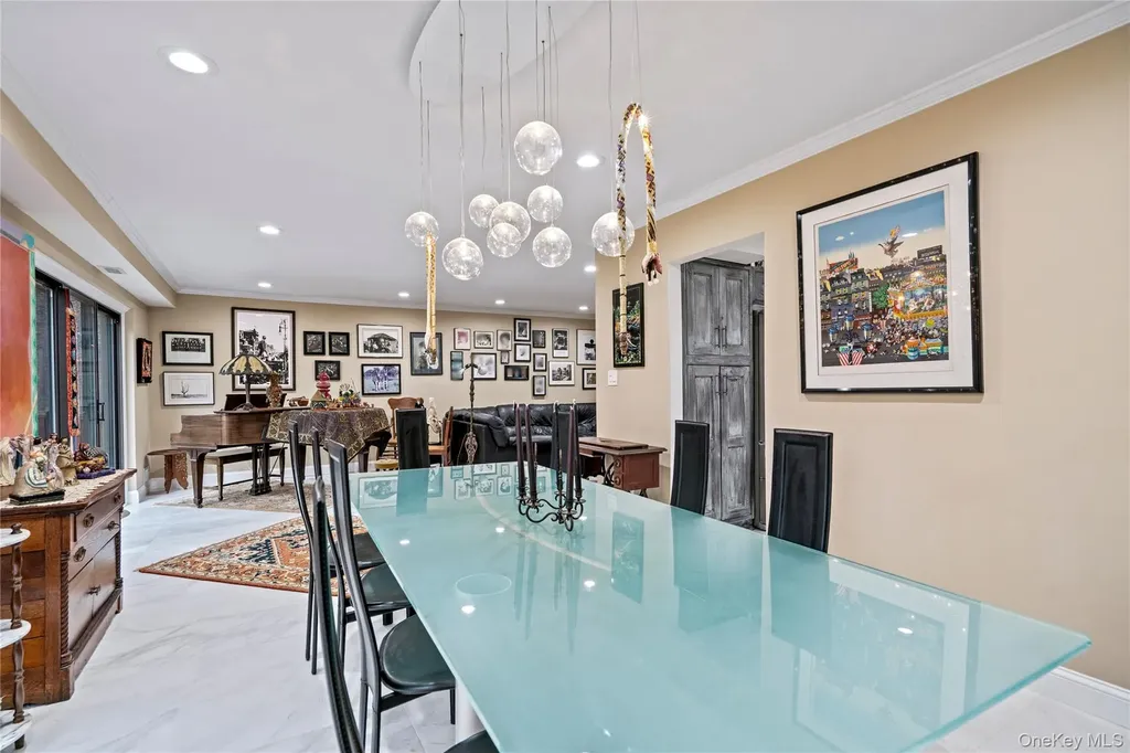 38 Maple Court Jericho NY 11753