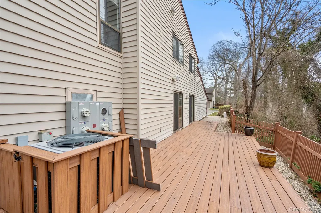 38 Maple Court Jericho NY 11753