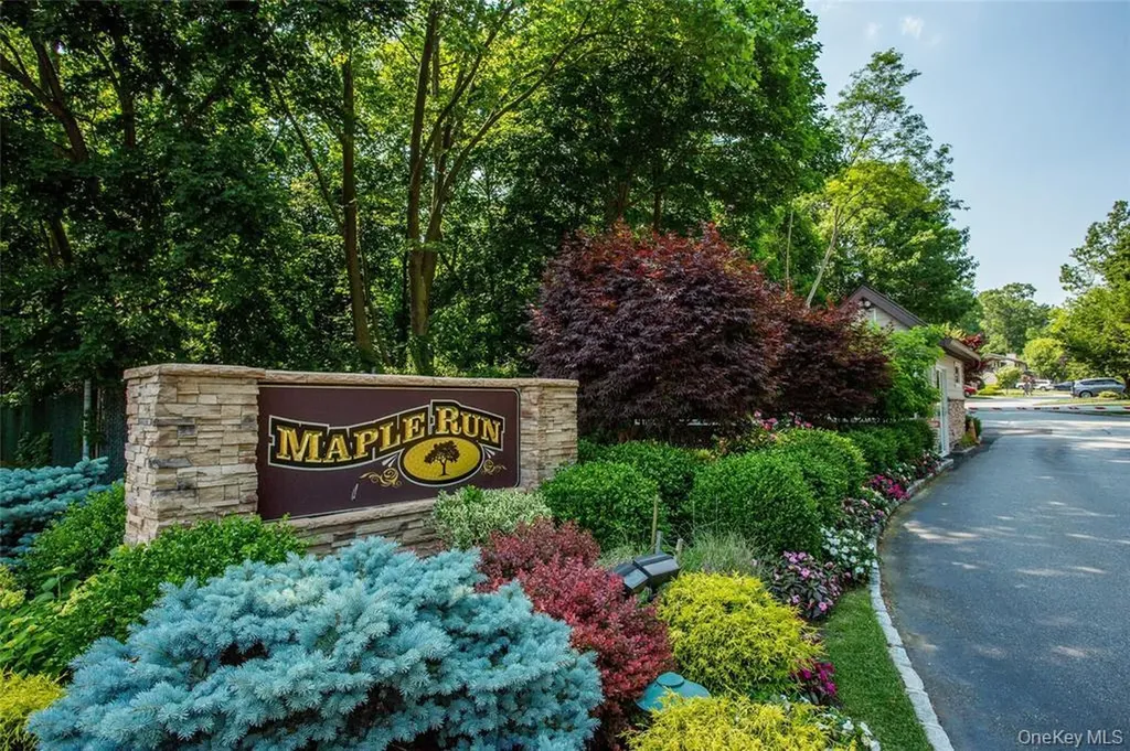 38 Maple Court Jericho NY 11753