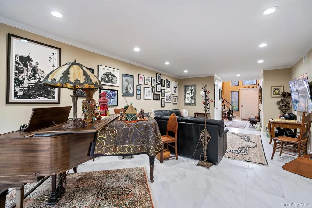 38 Maple Court Jericho NY 11753