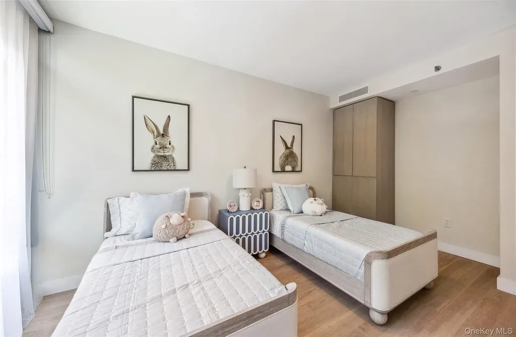 38-20 Parsons Boulevard Flushing NY 11354