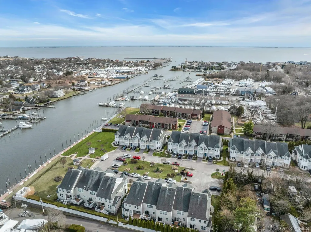 123 Jackie Court Patchogue NY 11772