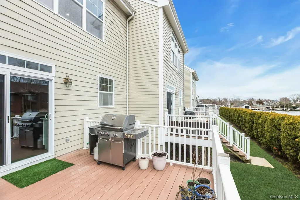 123 Jackie Court Patchogue NY 11772