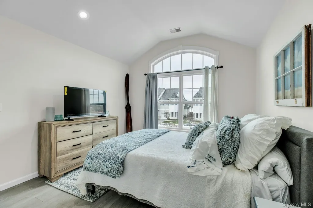 123 Jackie Court Patchogue NY 11772