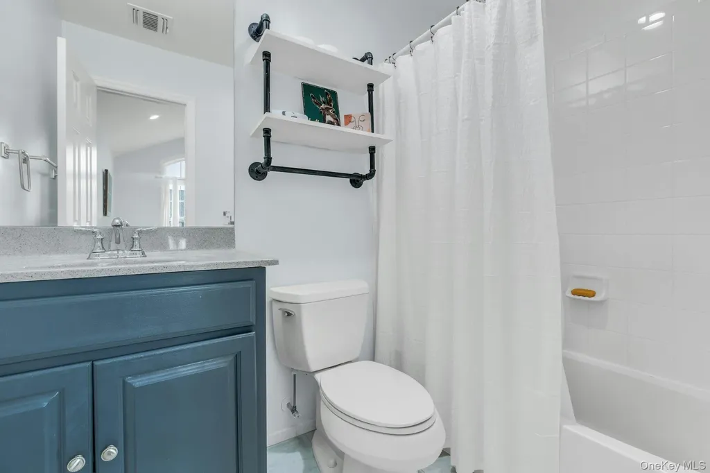 123 Jackie Court Patchogue NY 11772