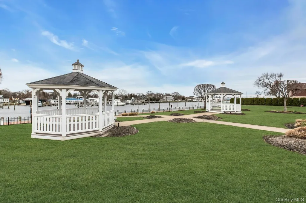 123 Jackie Court Patchogue NY 11772