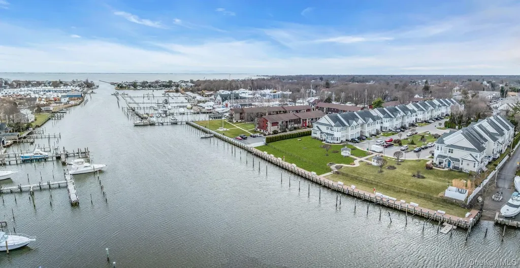 123 Jackie Court Patchogue NY 11772