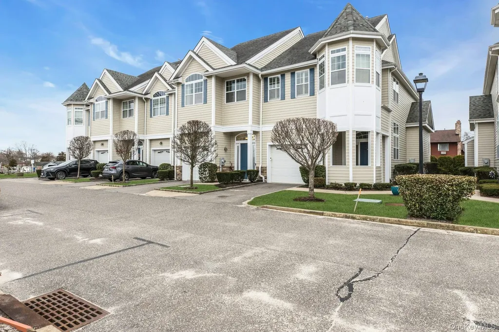 123 Jackie Court Patchogue NY 11772