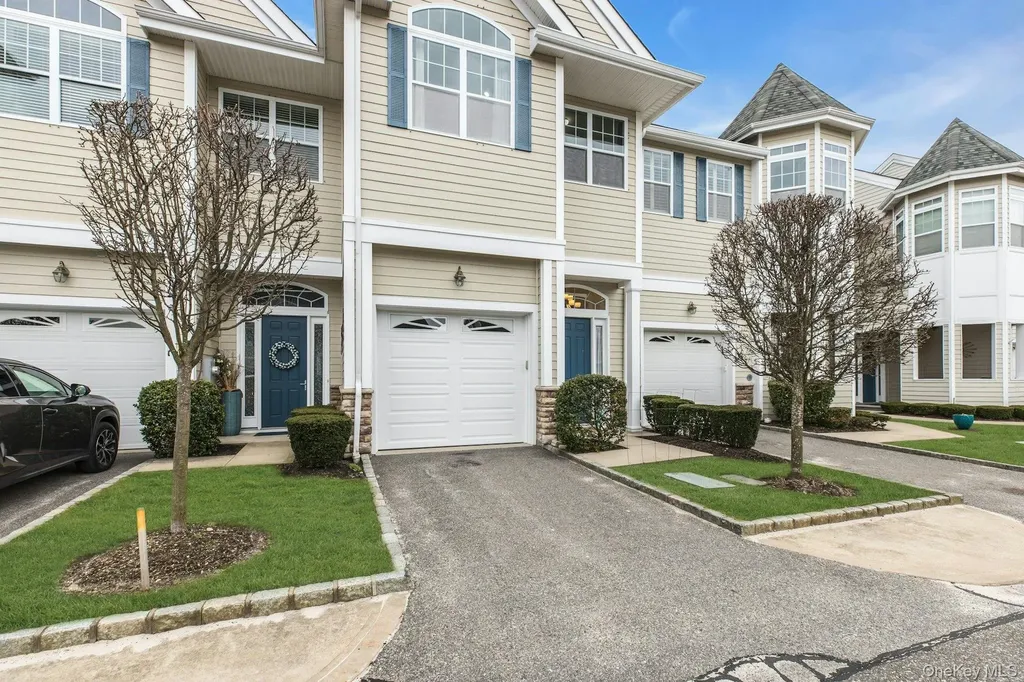 123 Jackie Court Patchogue NY 11772
