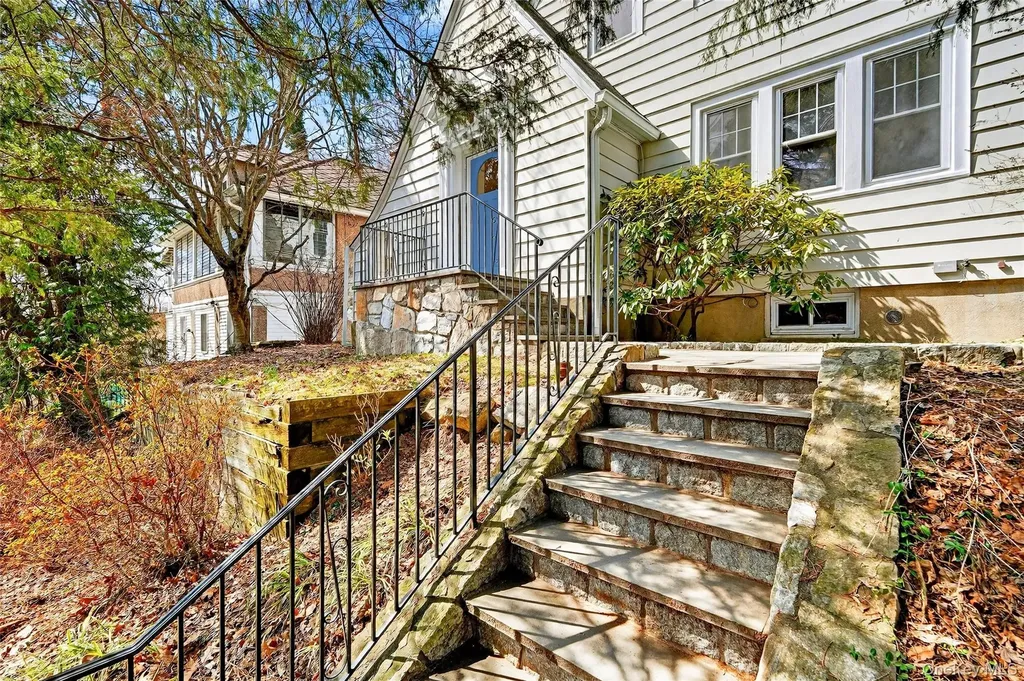 410 Decatur Avenue Peekskill NY 10566