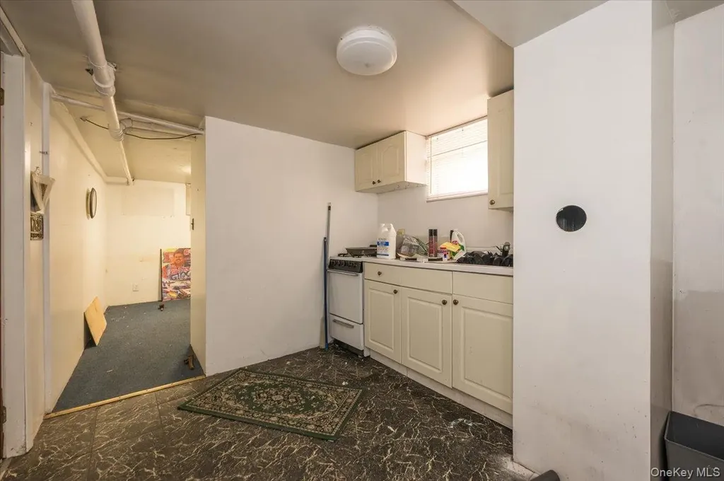836 Edison Avenue Bronx NY 10465