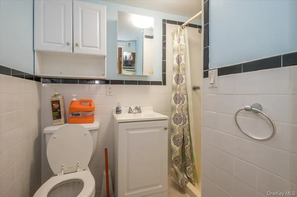 836 Edison Avenue Bronx NY 10465