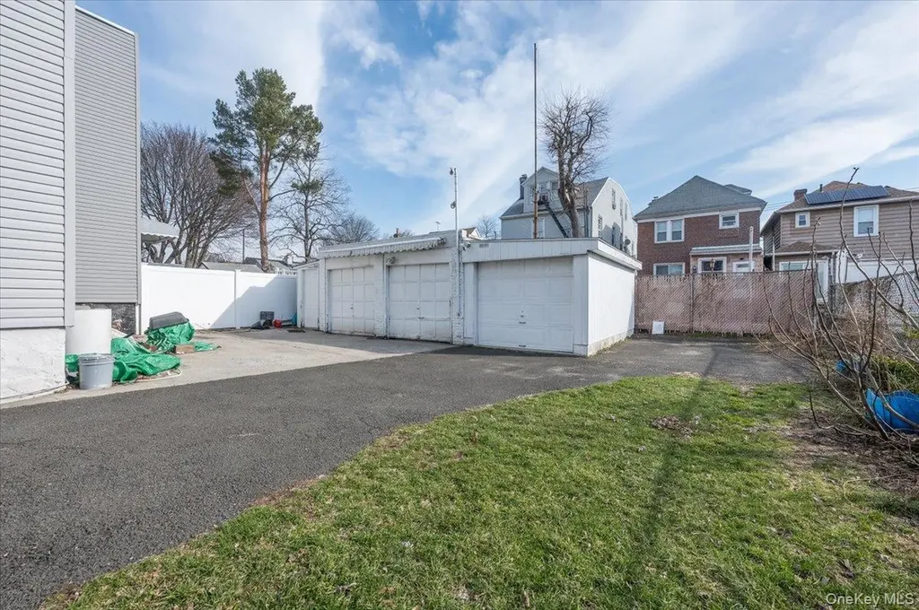 836 Edison Avenue Bronx NY 10465