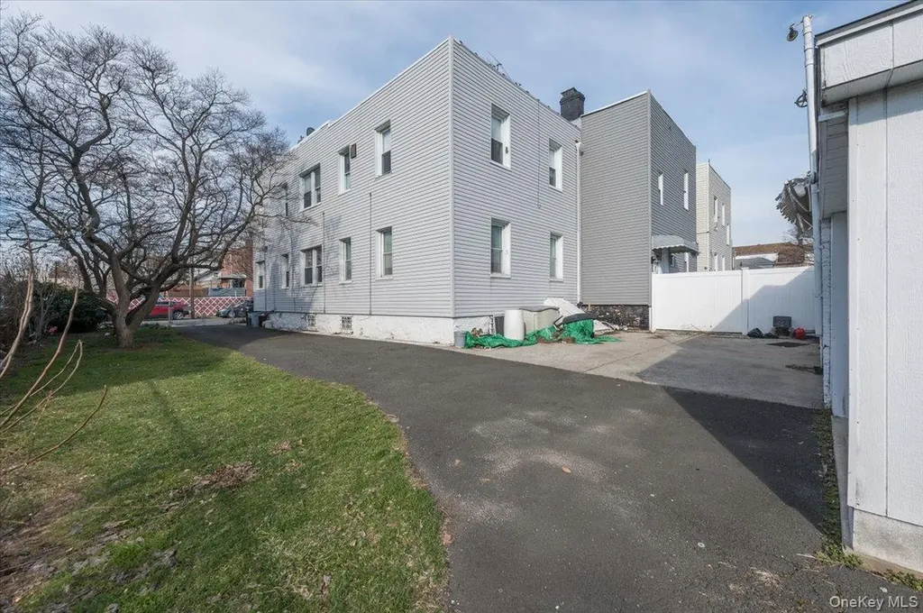 836 Edison Avenue Bronx NY 10465