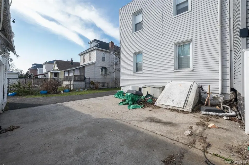 836 Edison Avenue Bronx NY 10465