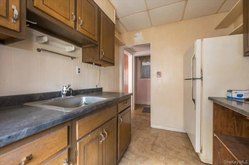 836 Edison Avenue Bronx NY 10465