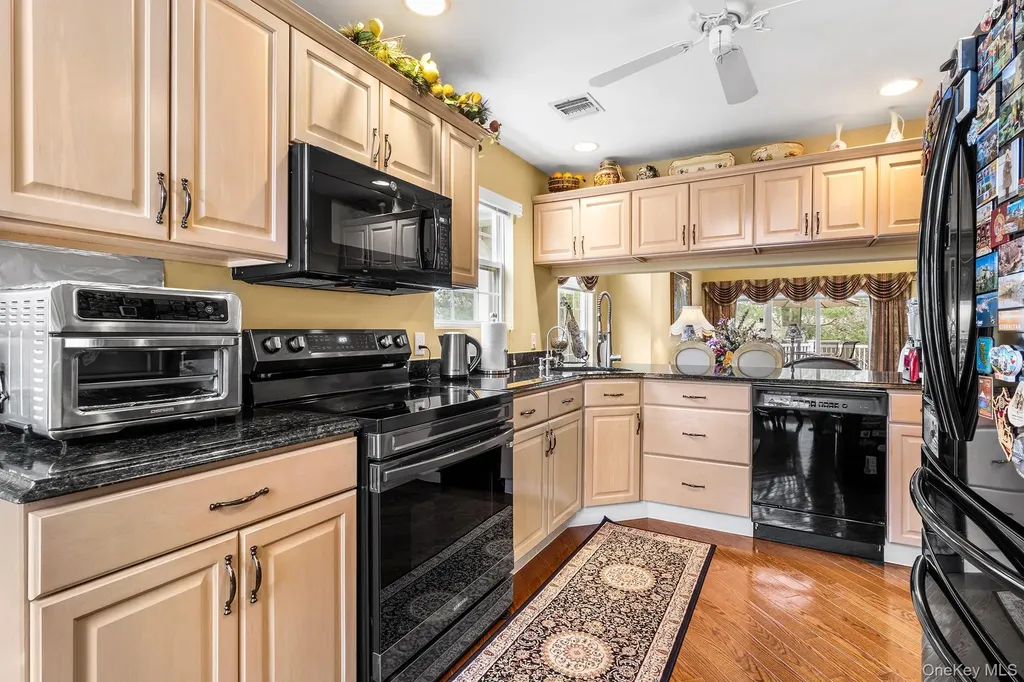 1 Northridge Circle Huntington NY 11743