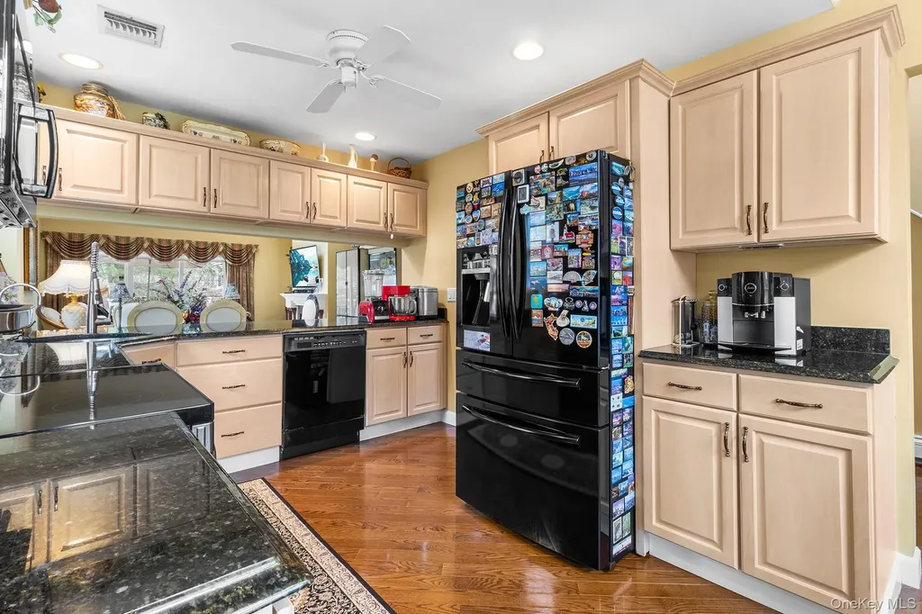 1 Northridge Circle Huntington NY 11743