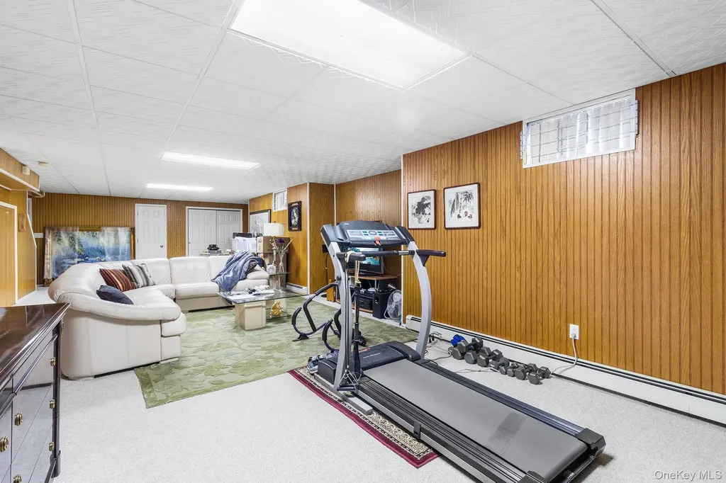 1 Northridge Circle Huntington NY 11743