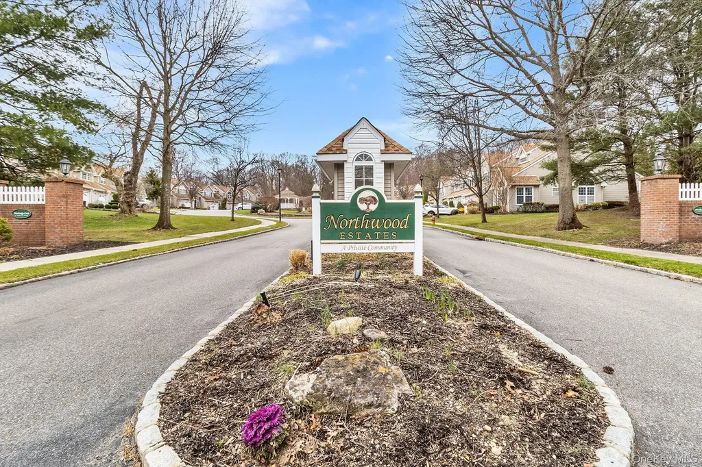 1 Northridge Circle Huntington NY 11743