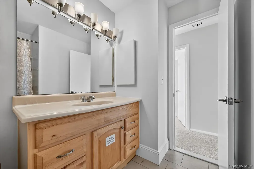 95 Parkside Drive Suffern NY 10901