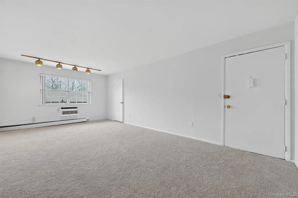 95 Parkside Drive Suffern NY 10901