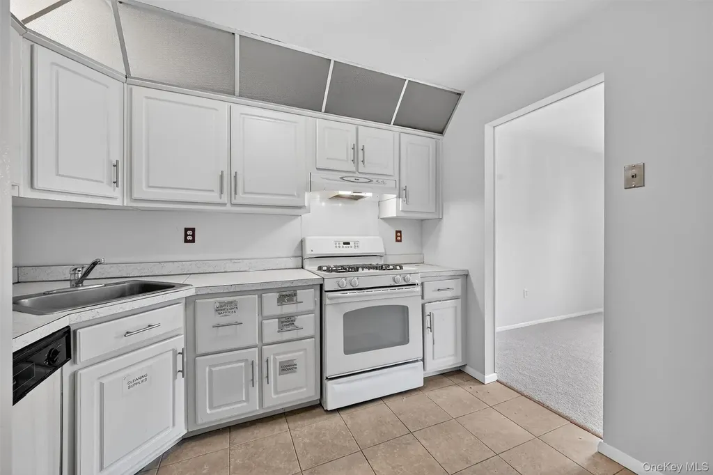 95 Parkside Drive Suffern NY 10901