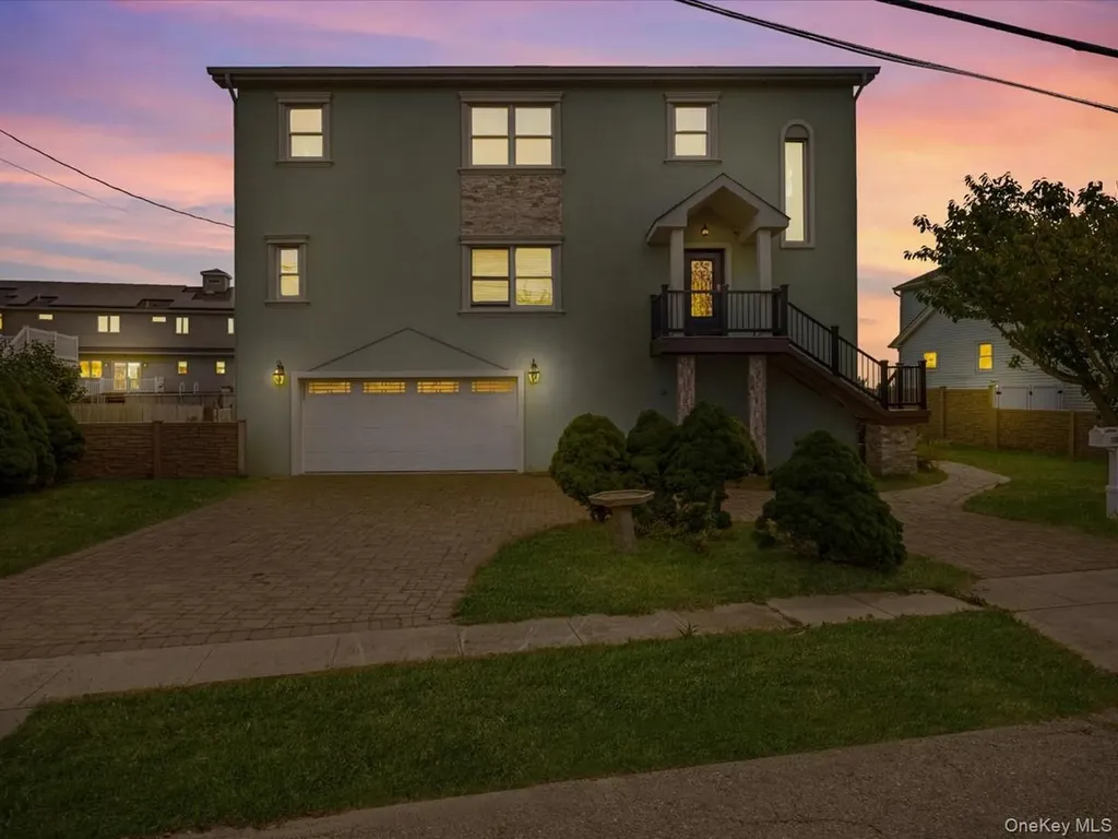 125 S Bay Drive Babylon NY 11702